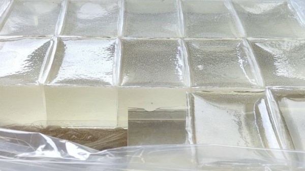 Thermoplastische Schmelztauchmasse Isolox TG in 25kg Karton